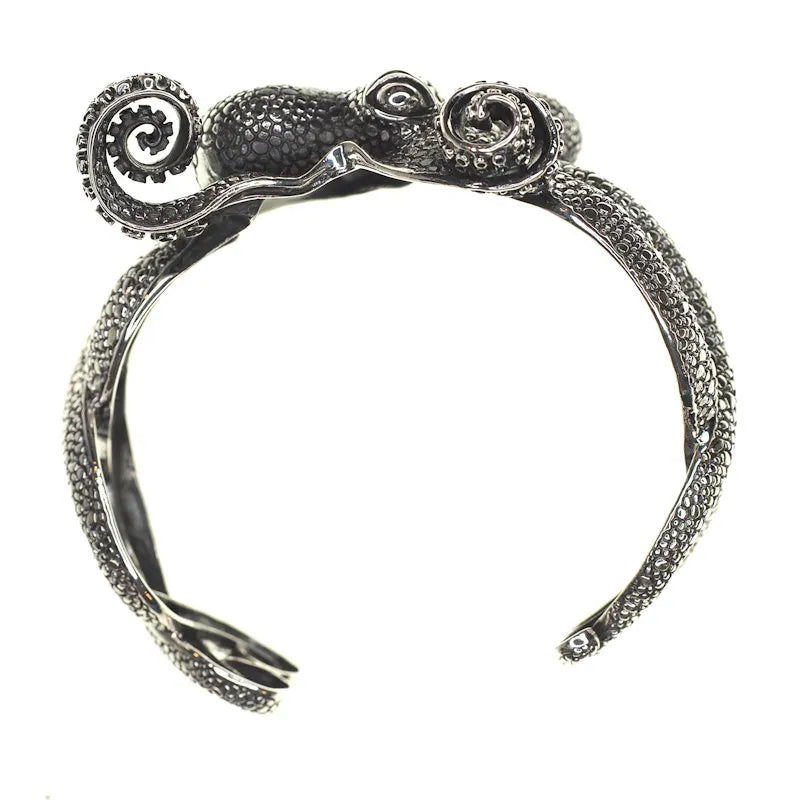 Raised tentacle octopus bracelet