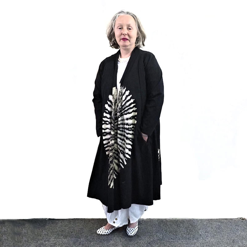 Black and white tie-dye lightweight coat