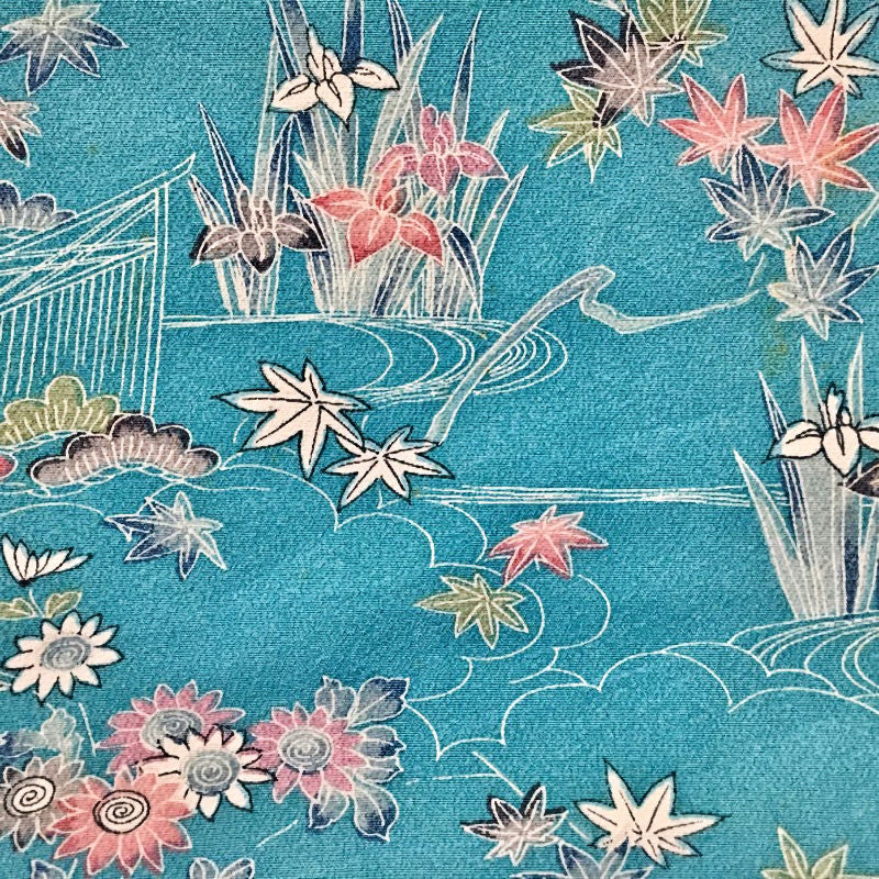 Light blue flower and leaf kimono