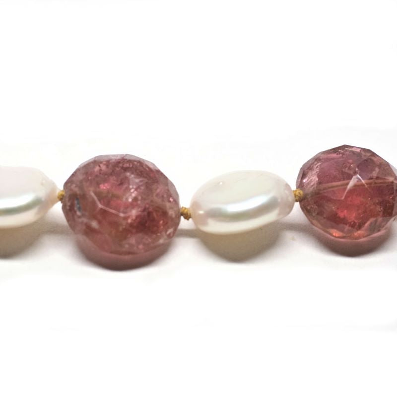 Pink and White Delight necklace