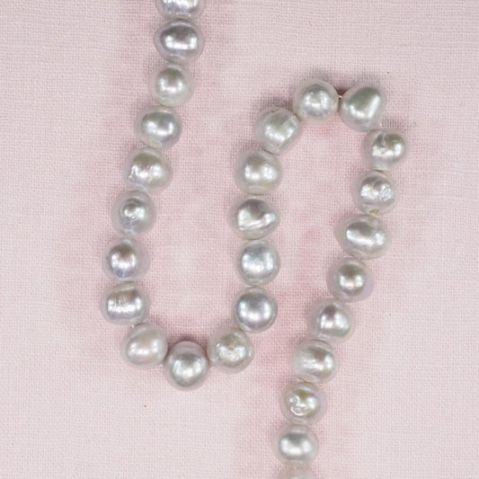 10 mm light gray potato pearls