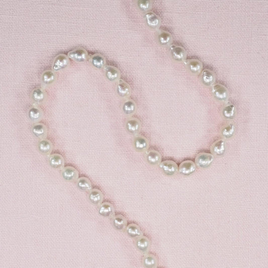 6 mm to 8 mm white teardrop pearls