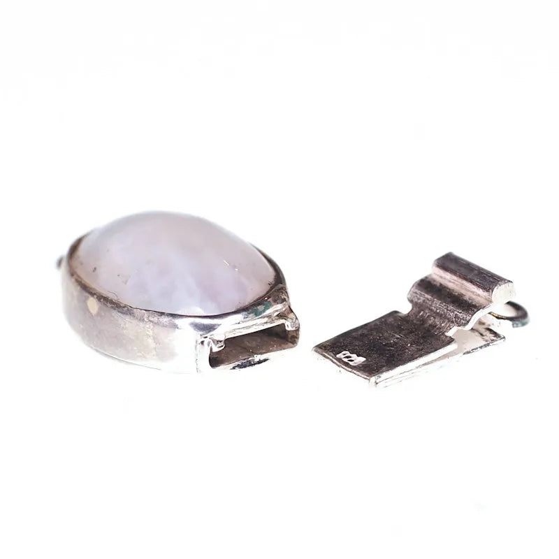 Mother-of-pearl box clasp