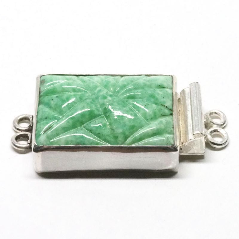 Rectangular moss clasp