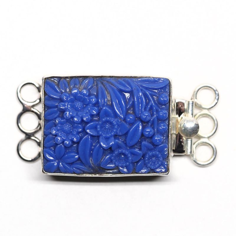 Blue flower clasp