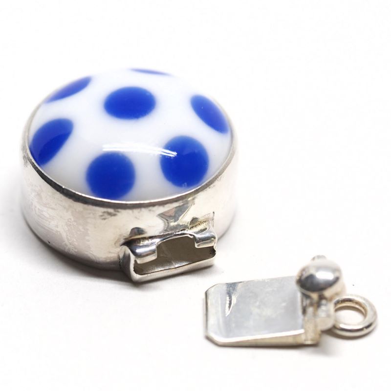 Blue and white polka dot clasp