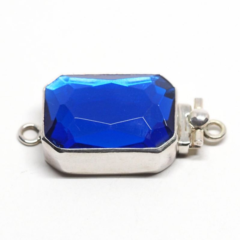 Blue sapphire clasp