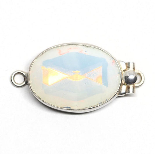 Faceted opal clasp