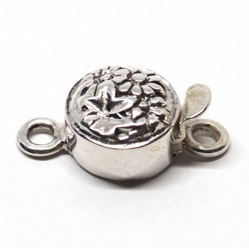 Tiny sterling daisy clasp