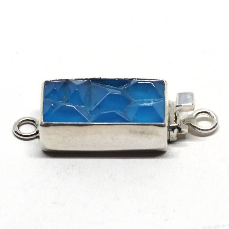 Blue cracked ice clasp