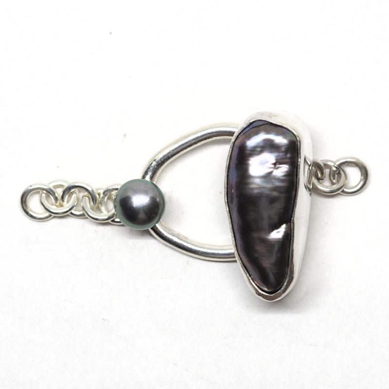 Gray pearl toggle clasp