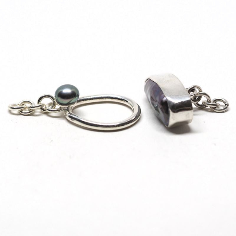 Gray pearl toggle clasp