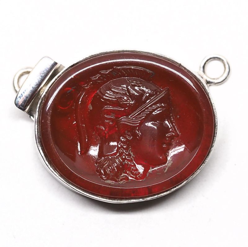 Trojan clasp