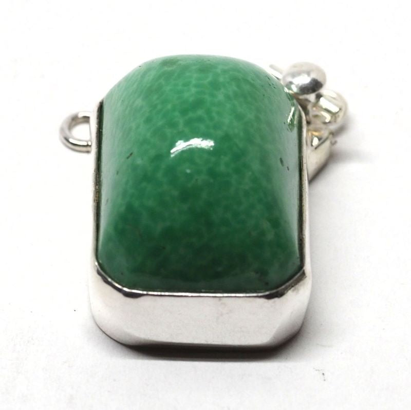 Moss green pendant clasp