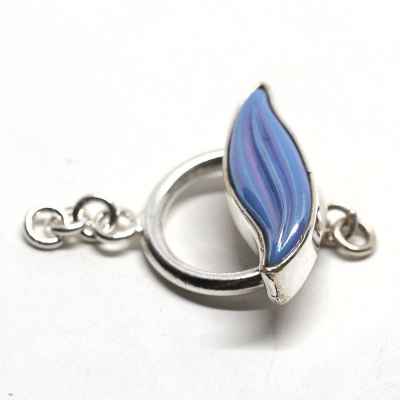 Blue leaf toggle clasp