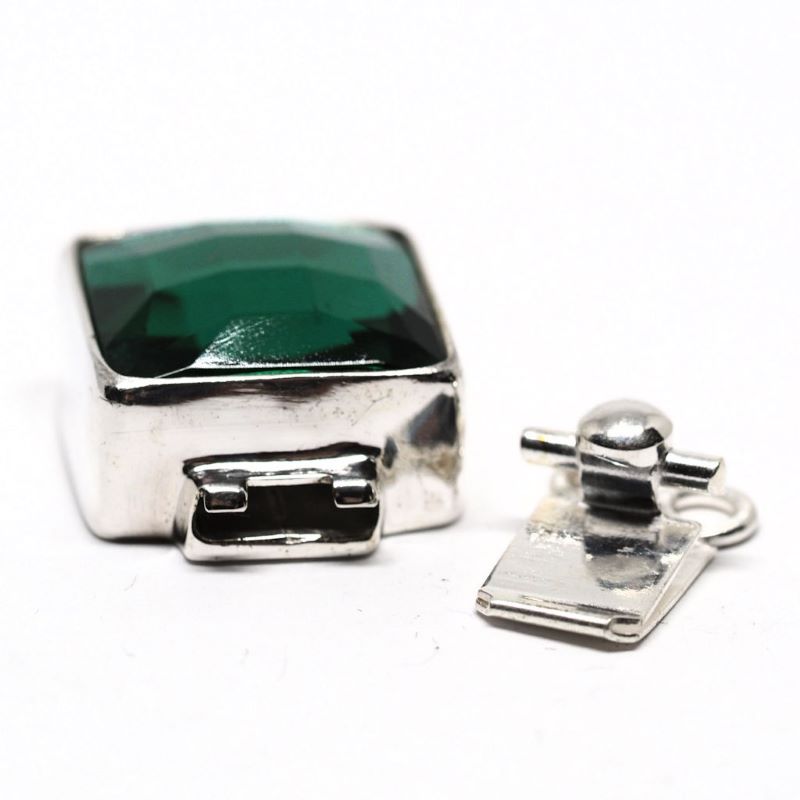 German emerald glass pendant clasp